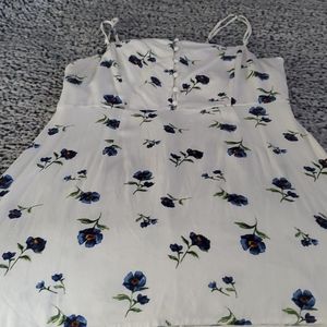 White with blue flower dress size L